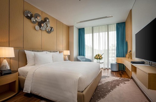 Cat Ba Hotel | Flamingo Grand Cat Ba Resort