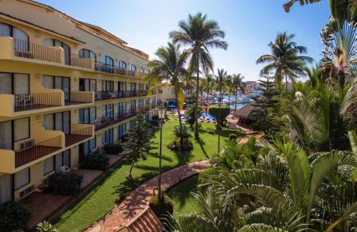 Isla Iguana Hotel | Flamingo Vallarta Hotel & Marina