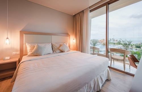 Sam Son Hotel | FLC Luxury Hotel Samson