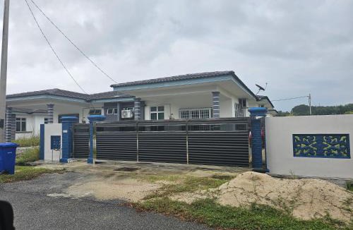 Bandar Penawar House | Floria Desaru Homestay