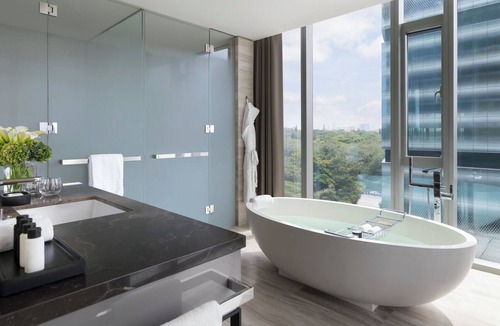 Bengaluru Hotel | Four Seasons Hotel Bengaluru at Embassy One