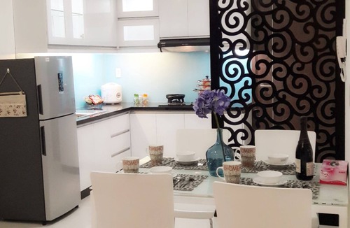 Thu Thiem Apartment | Free pick up airport - Stunning Horse Square Apartment -pool/gym-0.5$ to center