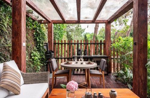 Hang Bai Apartment | French Style Old Villa