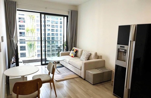 District 9 Apartment | Fully Furnished 1BED-1BATH Luxury Masteri Apartment, 5 mins walk to Vincom Mall