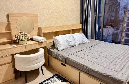 District 9 Apartment | Fully Furnished 2 Bedroom Apartment, Luxury Masteri Lumiere at Vinhome Grand Park D9