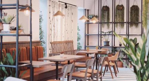 Noen Phra Hotel | Fun Hotel