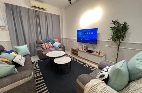 Kuantan House | FunkyVila5 16PX 4BR Near188Tower, Artstreet, HTAA