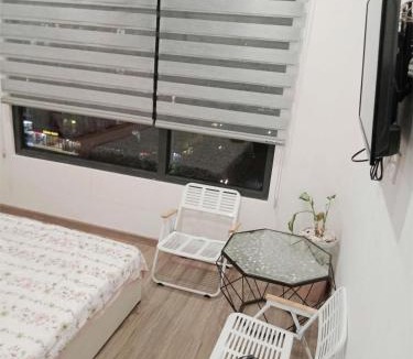 District 9 Hotel | GÂY THƯƠNG NHỚ Homestay Phòng tầng cao với phòng tắm riêng trong Vinhomes Grand Park