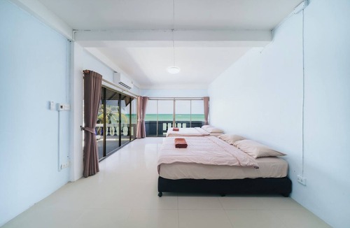 Ban Chang Villa | GAO Bee One Beachfront Pool Villa