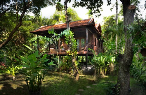 Sangkat Sla Kram House | Garden Cottage Villa