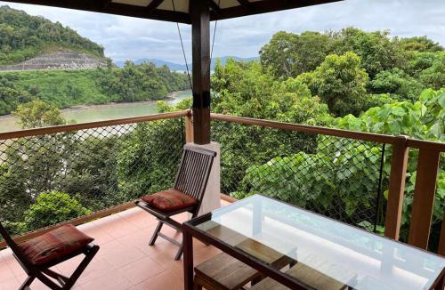 Pantai Tengah Villa | Gaze 2: Modern Tropical Seaview Villa