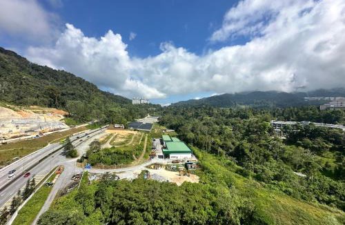 Genting Highlands Apartment | Genting Vista Superior 4BR & 4Baths Suite, Up to15 Pax, Bathtub, Coway Dispenser, 65'SmartTV, 2 Private Parking