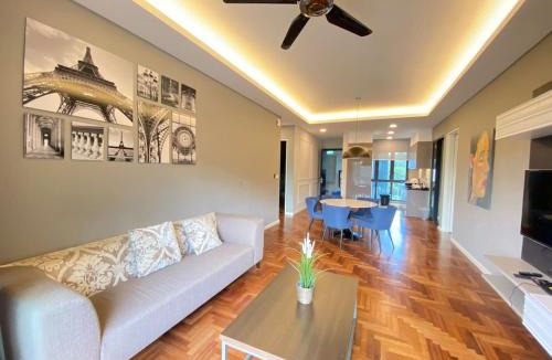 Genting Highlands Apartment | Genting Vista Superior 4BR & 4Baths Suite, Up to15 Pax, Bathtub, Coway Dispenser, 65'SmartTV, 2 Private Parking