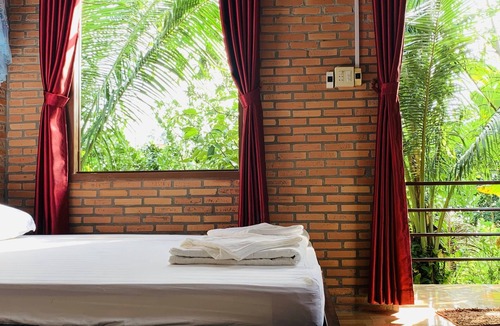 Quan Tom House | Gibbon Singing Homestay
