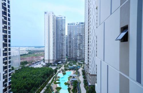District 9 Apartment | Gloly Hight - 3 2 luxurious bedrooms, near vincom maga mall
