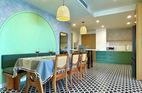 Tran Phu Beach Apartment | GOLD COAST 6 Bedrooms View