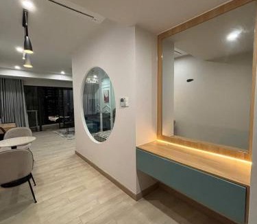Tran Phu Beach Apartment | Goldcoast Apartment Weekly Montly Deal