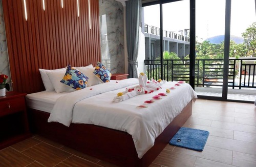Kampot Hotel | Golden Crab Boutique