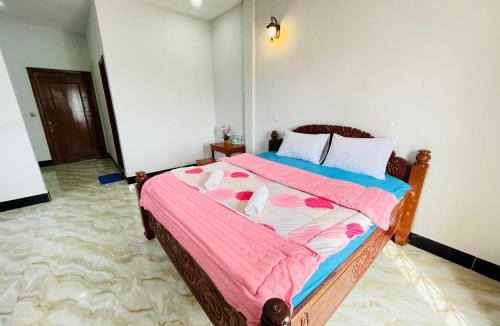 Kampot Hostel | Golden Lady Hostel