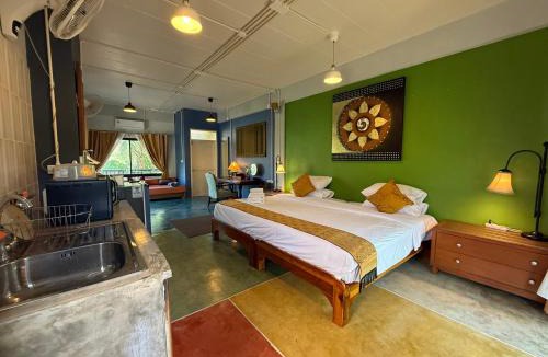 Sam Roi Yot Bed & Breakfast | Golden Mango House