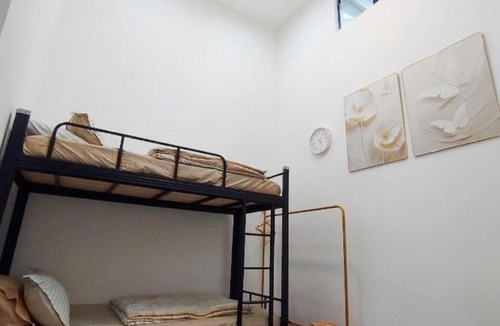 Batu Enam House | Golden Paradise Fully Aircond