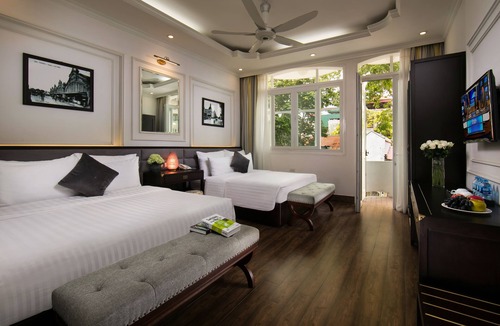 Hang Bo Hotel | Golden Rooster Hotel