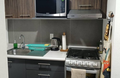 Ixtacalco Apartment | Gorgeous 2-bedroom apartment CDMX near Benito Juarez Airport.