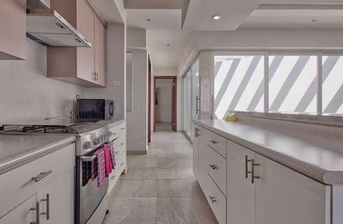 Fraccionamento Bahia House | Gorgeous 3 bed/3bath home in the heart of Ensenada!