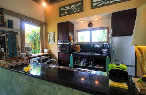 Ubud Villa | Gorgeous, 3-bedroom Villa in the village of Penestanan/Ubud with AC, WiFi, Pool.