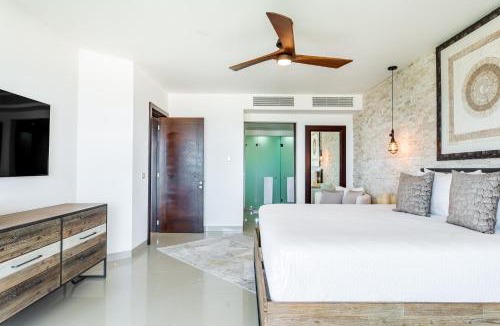 Puerto Juarez Apartment | Gorgeous Ocean Front Apartment Casa Shell condo