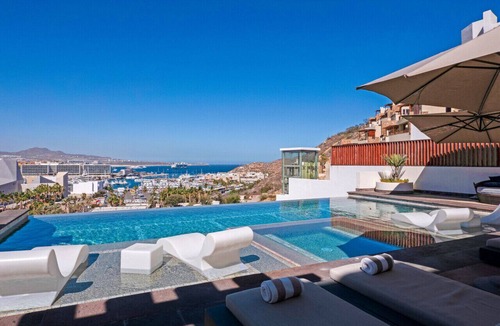 Pedregal Villa | Gorgeous Pedregal Fiesta Vegas I Villa with Staff