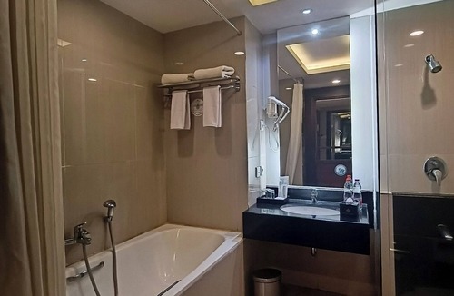 Malang Hotel | Grand Cakra Hotel