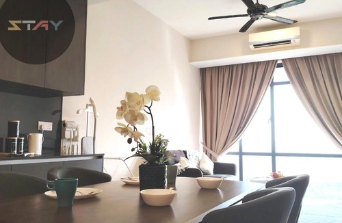 Medini Apartment | Grand Medini Couple Stylish Netflix 100mbps BySTAY