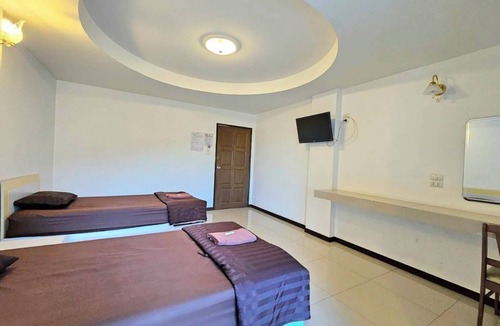Ban Luam Hotel | Grand Place Resort