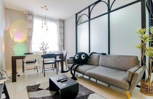 District 4 Apartment | Grand Riverside Aparment 4Brs 5 Beds near D1