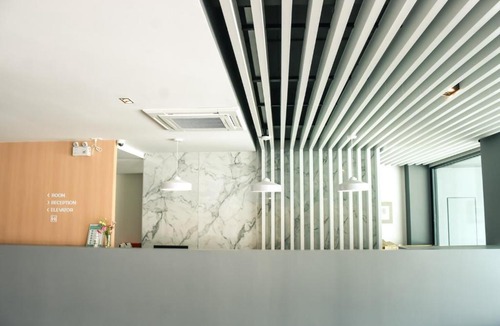 Chang Phueak Hotel | Grandview Residence