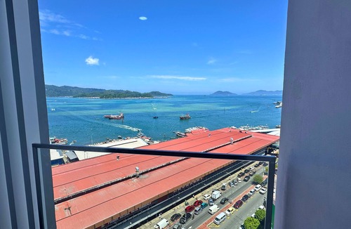 Downtown Kota Kinabalu Apartment | GrandVue Suites The Shore Kota Kinabalu