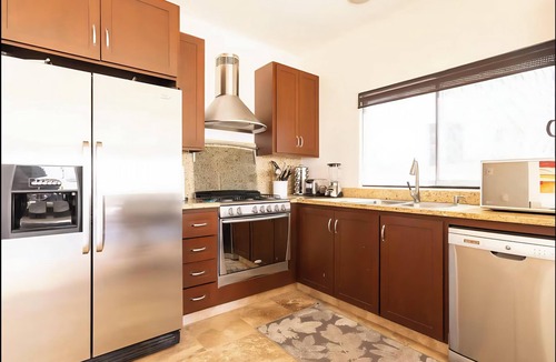 El Tezal House | Great 3 Bdrm, 3 Bath, home with 2 ROOF-top terraces! Awesome pool! Ocean views!