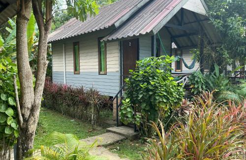Khong Koi Beach Apartment | Green Garden Bungalow Resort
