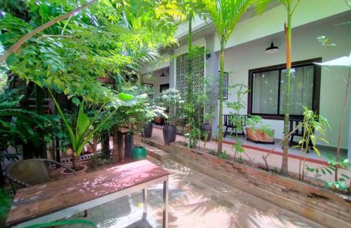 Sangkat Sla Kram House | Green Home - Four Bedrooms near Angkor Wat