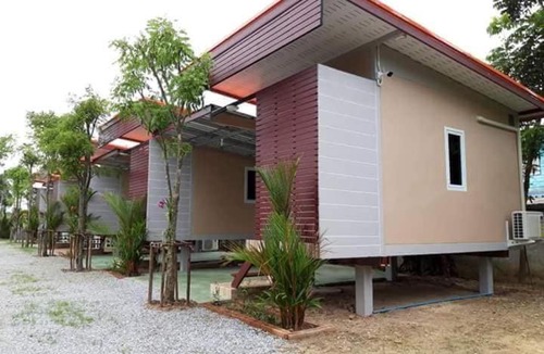Lan Sak Hotel | Green House Resort Praduyuen