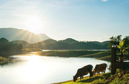 Vang Vieng Hotel | Green View Resort