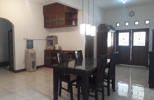 Cangkringan House | Griya Akbar