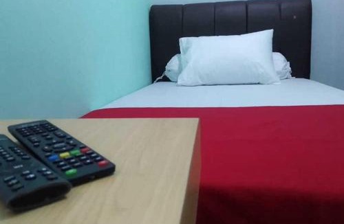 Sedayu Hotel | Griya Zukarnaen Syariah near Universitas Mercubuana Yogyakarta RedPartner