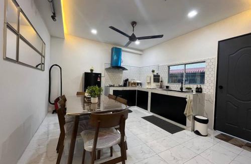 Tawau Apartment | Guesthouse With Seaview Anekayangan Tawau Guesthouse