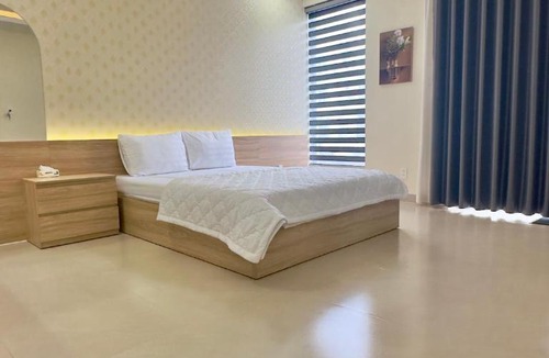 Long Thanh Hotel | Hân House Best View Airport BBQ Droptop