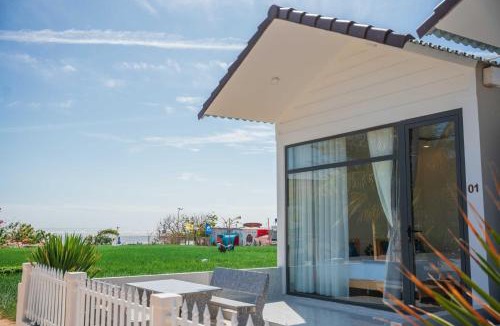 Ninh Hai Hotel | Hương Quỳnh House - Biển vô cực Mỹ Hoà