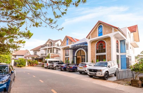 Da Lat Hotel | Hồng Môn Resort Đà Lạt