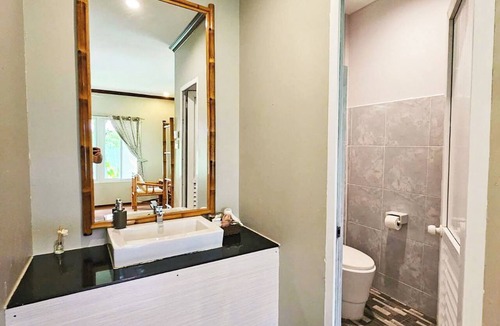 Vang Vieng Hotel | H&V Bungalow Vangvieng