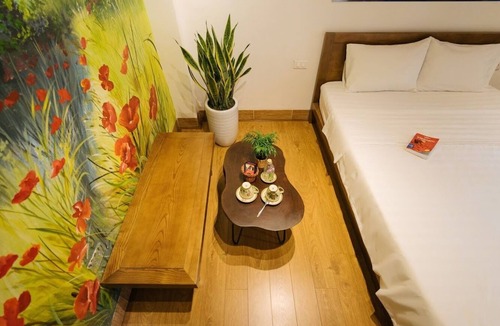 Truc Bach Hostel | Ha Noi ‘s Autumn,cozy room-rooftop,Lake view floor- The Autumn Homestay